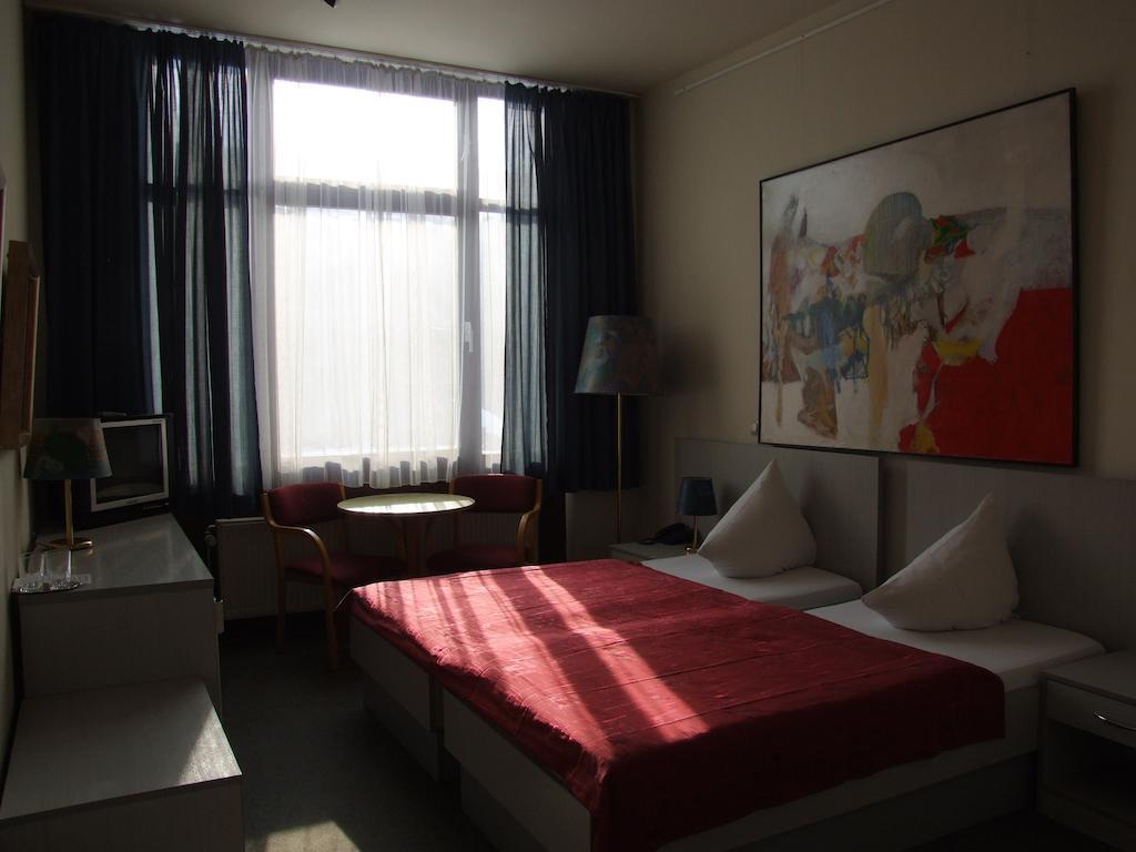 Berlin Art Hotel Ghiumri Cameră foto