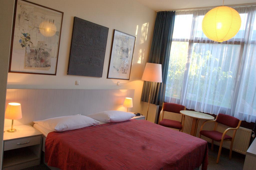 Berlin Art Hotel Ghiumri Cameră foto